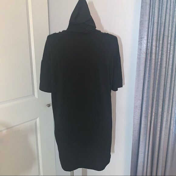 Heart Hips Black Short Sleeve Hoodie - Picture 4 of 6